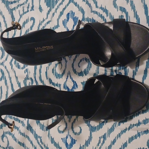 Black Michael Kors Heels - Picture 4 of 4